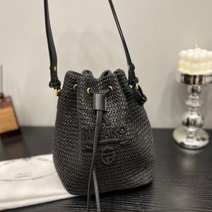 Projektantka torba luksusowa torba na ramię tkana wiadro damska torebka marka marki listu Pluszowa torebka Zakupy 01