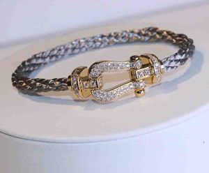2023 Luxury quality charm bracelet with three colors plated and diamond have stamp silver wire design PS4500A