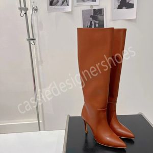 Moda Slip on Chelsea Boots Designer Tacchi a spillo Stivali occidentali in vera pelle Marchio di lusso Scarpe invernali femminili Scarpe tinta unita in pelle di mucca Martens Stivali Calzature