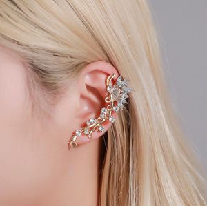 Luxury Ear Clips Earrings No Piercing for Women Crystal Jewelry One-pieces Fashion Trend Rhinestone Aesthetic Ear Cuff