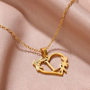 Rostfritt stål A-Z Letters Namn Heart Shape Pendant Necklace 18K Real Gold Plated Classic Jewelry