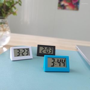 Relógios de mesa domésticos mini relógio digital triângulo instrumento de mesa criativo led eletrônico viagem tribunal mesa