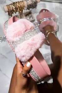 Slippare Designer Women Fur Rhinestone tofflor Luxury Platform Wedges Heel Solid Fluffy Furry Slides Outside Sexy Shoes Ladies Whosale 230920