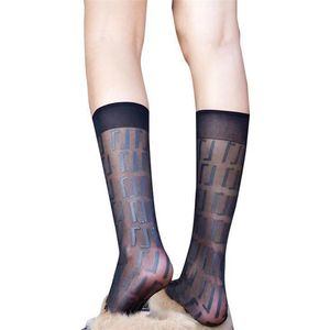 امرأة جوارب جوارب فاخرة جوارب ورسات الجوارب طراز رفيع الطباعة الجوارب العجل مثير Anklet black Fashion Hollow Out Les Chaussettes