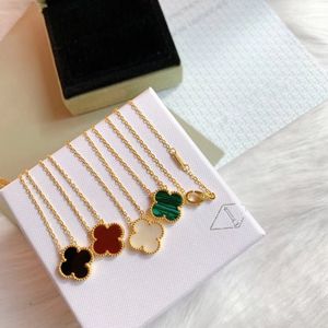 Fyra blad van cleef halsband designer smycken set hänge halsband armband stud örhänge guld silver mor till pärla grönt blommor halsband länk kedja kvinnor