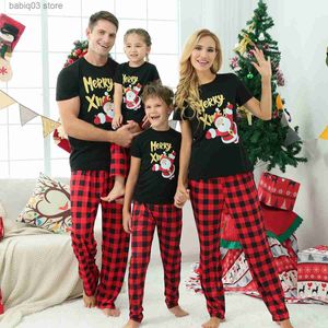 Aile Eşleşen Kıyafetler Merry Xmas Aile Eşleşen Kıyafetler Kısa Kollu Top+Uzun Pantolon 2 Parça Takım Ana Baba Çocuklar Noel Pijama Set Loungewear T230921