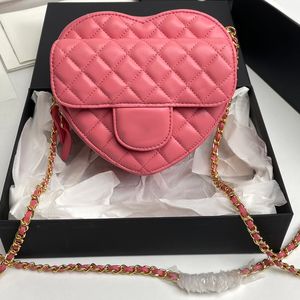 Luxury Crossbody Bag Pink Designer Small Shoulder Travel Purse Cross Body Mini Heart Love bag With Gold Sling Chain Leather 18CM Fashion Bags75