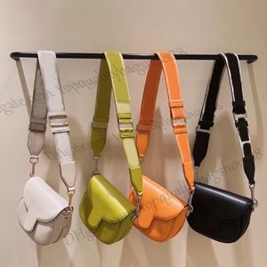 J Small Saddle Skórzowa torba luksusowe designerskie worki na ramiona Crossbody Fashion Ladies Torebki Czarne białe torebki na korpusie krzyżowe