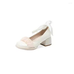 Scarpe eleganti di grandi dimensioni Oversize Punta tonda grande Tacco spesso Lady Mary Jane Pieghe Perle decorative Semplice ed elegante Traspirante