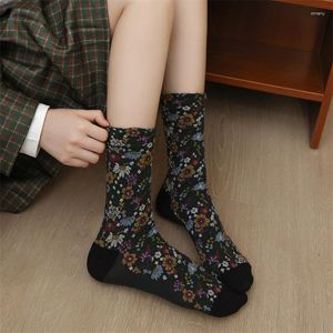 Women Socks Vintage Korean Fashion Brodery Flower Harajuku Retro Streetwear Crew Ethnic Japanese Style Long Long