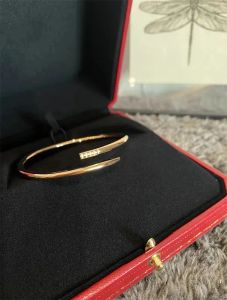 Luxus klassische Nagel Armband Designer Frauen Armbänder Mode Unisex Gold Manschette Armreif Gold Schmuck Geschenk Herren Armbänder Jewllery CYG2392110-5