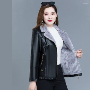 Women's Leather Faux Jackets Women PU Slim Fit Thick Keep Warm Outwear Female Solid Color Retro Velvet Coat Winter Tops T428