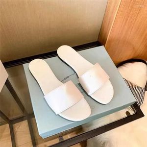 Slippers Women Sandals Flip Flops Slipper Fashion Genuine Leather Slides Metal Chain Ladies Casual Shoes