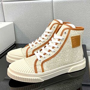 Mens high top sneakers Womens short boots Autumn and winter designer casual shoes Wave striped rubber sole embroidered canvas upper calf leather insole sports shoes