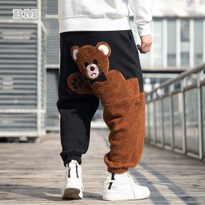 Erkek pantolon moda ayı karikatür desen polar rahat pantolon sonbahar kış gevşek artı boyutu hip hop koşu pantolon sokak kıyafetleri erkek giyim 230921