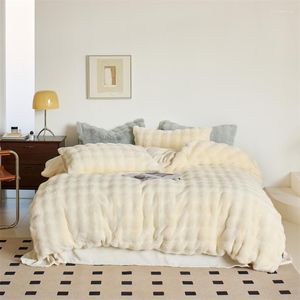 Yatak setleri lüks sahte kürk kadife polar seti Tuscan taklit peluş peluş sıcak yorgan kapağı düz/takılmış yatak sayfası yastık kılıfları