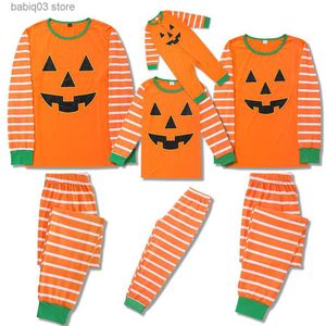 Familj som matchar kläder Halloween Party Clothes for Family 2023 Nya vuxna barn som matchar pyjamas Set Pumpkin Print Soft Pyjamas Baby Romper Family Look T230921