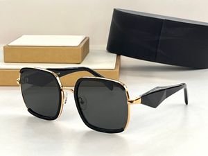Erkekler ve Kadınlar İçin Güneş Gözlüğü Tasarımcılar Lüks 135Ws Square Light Plaka Versiyon Stili Goggles Anti-ultraviyole retro moda tasarım gözlük kutu 135 ile tam çerçeve
