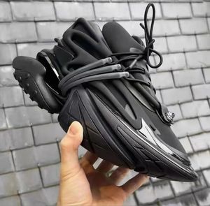 Fashion Women's Luxury Mesh Designer Running Sneakers Casual Bullet Spaceship Chunky Shoes Men Footwear Boots For Boys Party Dress Shoes