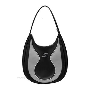 Waist Bags Y2K PU Leather Black Shoulder Bag Women Luxury Zippe Handbag Zipper Cool Girl Punk Grunge Fashion Design Teardrop Shape Tote 230920