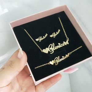 Brincos Colar DODOAI Conjuntos de joias personalizadas na moda Brincos de letras em aço inoxidável Nome Colar / Brincos / Pulseira / Anel Placa de identificação Presente 230921