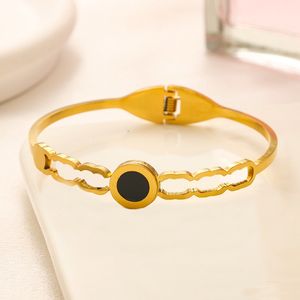 Projektant Bransoletka Brzeczak Urok Stal nierdzewna Women Bracelet Luksusowe bransoletki Letter Jewelry 18K Gold Stated Mankiet Spring-Ring-Ring-Clasps