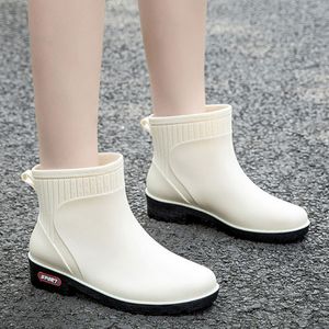 Stivali Stivali da acqua Donna Pioggia Caviglia Scarpe di gomma Donna Lavoro Giardino Galosce Stivali da pioggia impermeabili Botas De Lluvia Mujer 230920