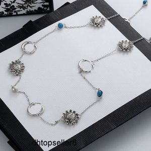 Top Neues Produkt Charm Lange Halskette Versilberte Kettenhalskette Buchstaben-Emaille-Halskette für Damen Schmuckversorgung {Kategorie}