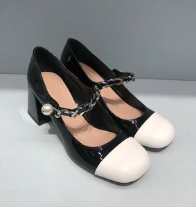 Sukienka buty koronkowe buty w górę płytkie krojone sandały sandały średnie obcasowe czarna siatka z kryształami błyszczące buty do druku gumowe skórzane letnia kostki kapcie rozmiar 35-41