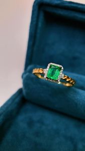 Klaster pierścieni Jy solid 18k żółta złota natura zielona szmaragd 0,42ct for Women Birthday's Presents Fine Jewelry