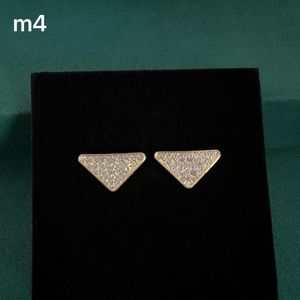 20 stil karışık basit 18K altın kaplama harfler Stud 925 Gümüş Lüks Marka Tasarımcıları Küpe Geometrik Ünlü Kadınlar Kristal Rhinestone Pearl Düğün Partisi Jewerlry