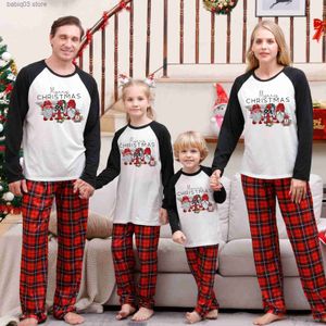 Familjsmatchande kläder Gnome Print Xmas PJS Långärmad julpyjamas Family Matchande outfit Set Mommy Daughter Mother Kids Par 2023 New T230921