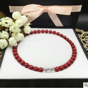 Collana di frittelle di perle rosse di corallo da 10 mm collana di perle di conchiglia di conchiglia naturale di mare profondo invia madre Collana con fibbia in argento 925 splendente bo271I