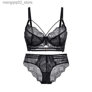 BRAS SETS Nya kvinnors underkläder Set Lace Sexig push-up-bh och trosuppsättningar bekväma brassiere justerbar samlade underkläder 85d 90d Q230922