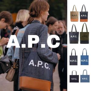 Sydkorea APC Ny kvinnors väska denim skarvning Canvas axelväska stor kapacitet Student pendling av tygväska ins