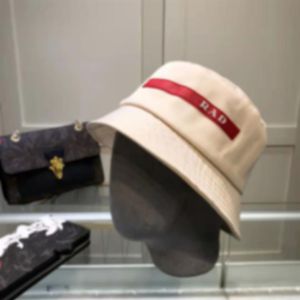 人気のあるファッションバケツハットラグジュアリーサンシェードPDレッドロゴ帽子印刷レターデザイナー汎用帽子ユニセックス有名なブランドCAP269U