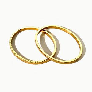 Bangle Peri sbox Non Tarnish 316L Stainless Steel Solid 18K Pvd Gold Plated Plain Textured Women s Stackable Bracelets Jewelry 230922