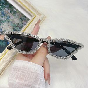 Sunglasses Luxury Diamond Women Fashion Cat Eye Brand Glamour Designer Crystal Shades Stylish Classy Glasses UV400