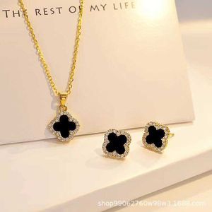 Designer necklace four-leaf Clover luxury top jewelry full diamond Clover Necklace women's black-and-white double-sided 18K gold-plated chain Jewelry gift Van Clee