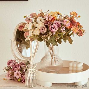 Decorazioni natalizie Retro fiori di rosa artificiale in seta autunno decorazione per la casa di nozze bouquet di fiori per la casa di nozze di Natale R230922