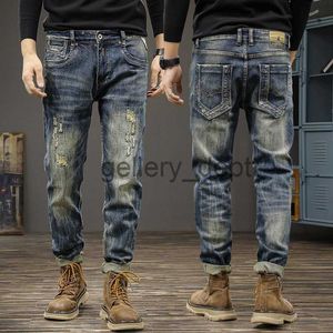 Jeans da uomo 2023 Primavera e autunno Nuova tendenza della moda Jeans strappati retrò Pantaloni casual elastici comodi di alta qualità da uomo J230922