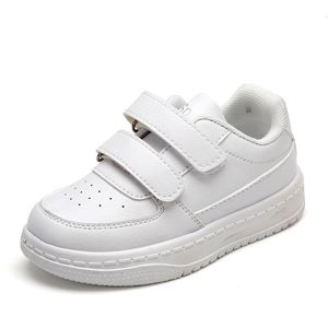 Turnschuhe Kinder Weiß Klassische Herbst Vielseitige Jungen Mädchen Weichen Boden Sportschuhe Rutschfeste Atmungsaktive Kinder Haken Schleife 230922