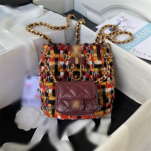 Modeväskor 23a Woolen Double Shoulder Bun Mother Diamond Lattice Chain Mini Ryggsäck Avancerad Sense Bucket Bag