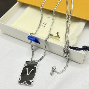 Pendant Necklaces Sier Letter Designer Jewelry Stainless Steel Boutique High Quality Love Gift Necklace with Correct Brand