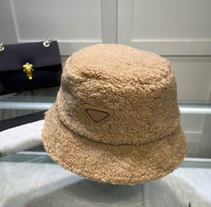 Projektantka baseballowa Fisherman Hat Man Woman Warm Sunhats Czarna biała śnieżna czapka