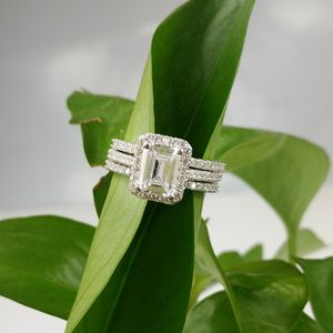 Luxus 925 Sterling Silber Engagement Eheringe für Frauen Square Emerald Cut 3CT Simulierte Diamantringe Sets Platin -Goldschmuck