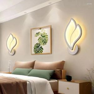 Lâmpada de parede LED quarto cabeceira simples moderno acrílico pétala sala de estar fundo AC170-265V