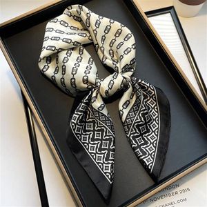23-styl 70-70 cm Designer Presbyopia Letters Drukuj Kwiatowy jedwabny szalik dla kobiet mody mody torby