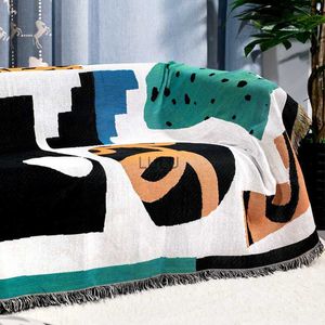 Coperte Nordic in bianco e nero Coperta per divano Coperta bifacciale Tappetino impermeabile Coperta da campeggio multifunzionale per letto Copriletto Jacquard HKD230922