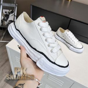 2024 En İyi Tasarımcı Tuval Ayakkabıları Yıkanmış Stil Mmy Casual Ayakkabılar Mihara Kadın Spor Ayakkabıları Vintage Dantel Yasuhiro Siyah Beyaz Katı Erkekler Açık Sneaker